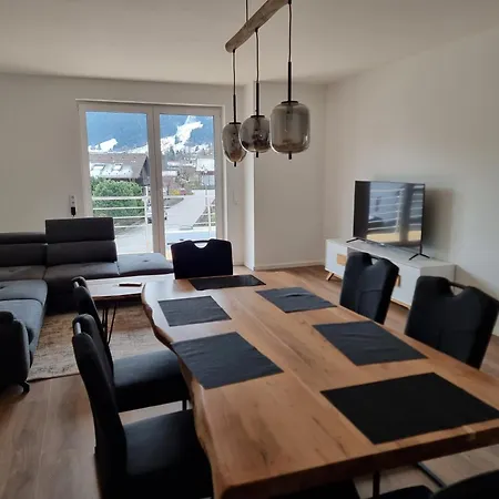 Breitenbergerhof アパート *